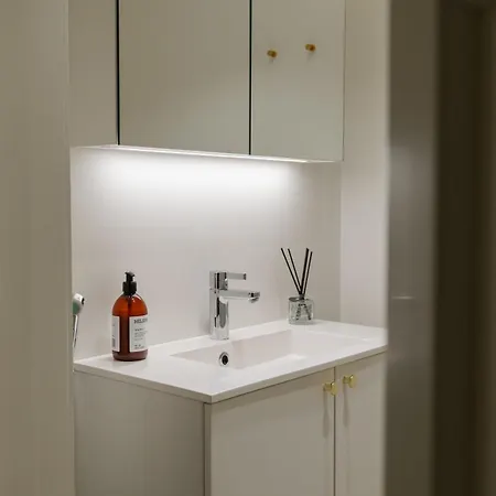 Toeoeloe Penthouse Apartment *