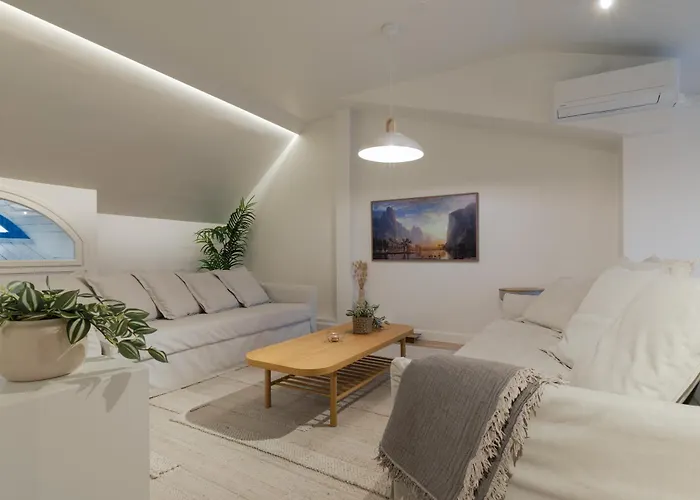 Toeoeloe Penthouse شقة هلسنكي